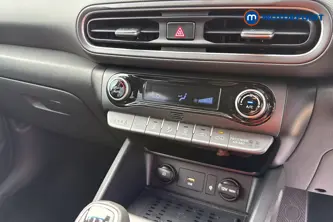 Hyundai Kona Premium Manual Petrol SUV - Stock Number (1655164) - 12th supplementary image