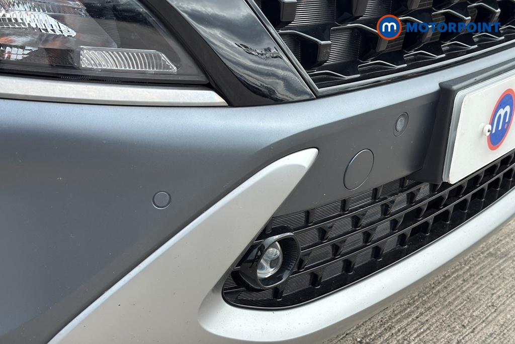 Hyundai Kona Premium Manual Petrol SUV - Stock Number (1655164) - 38th supplementary image