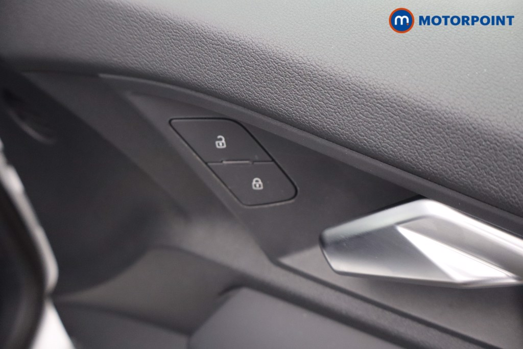 Audi A3 S Line Automatic Petrol Hatchback - Stock Number (1655624) - 11th supplementary image