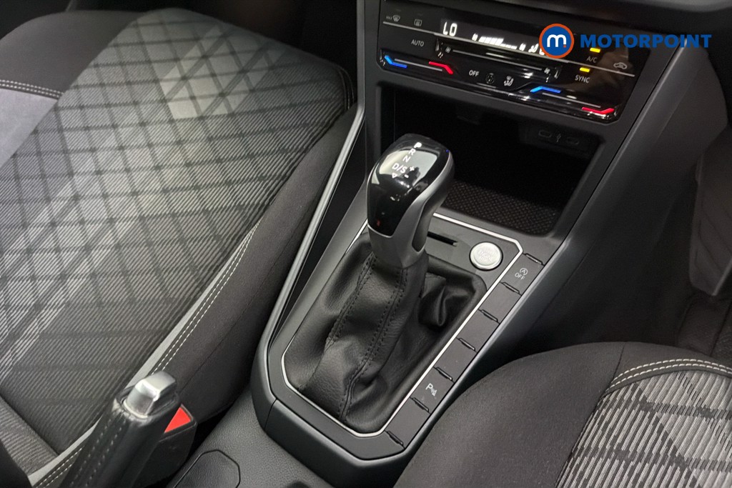 Volkswagen Polo R-Line Automatic Petrol Hatchback - Stock Number (1655962) - 15th supplementary image