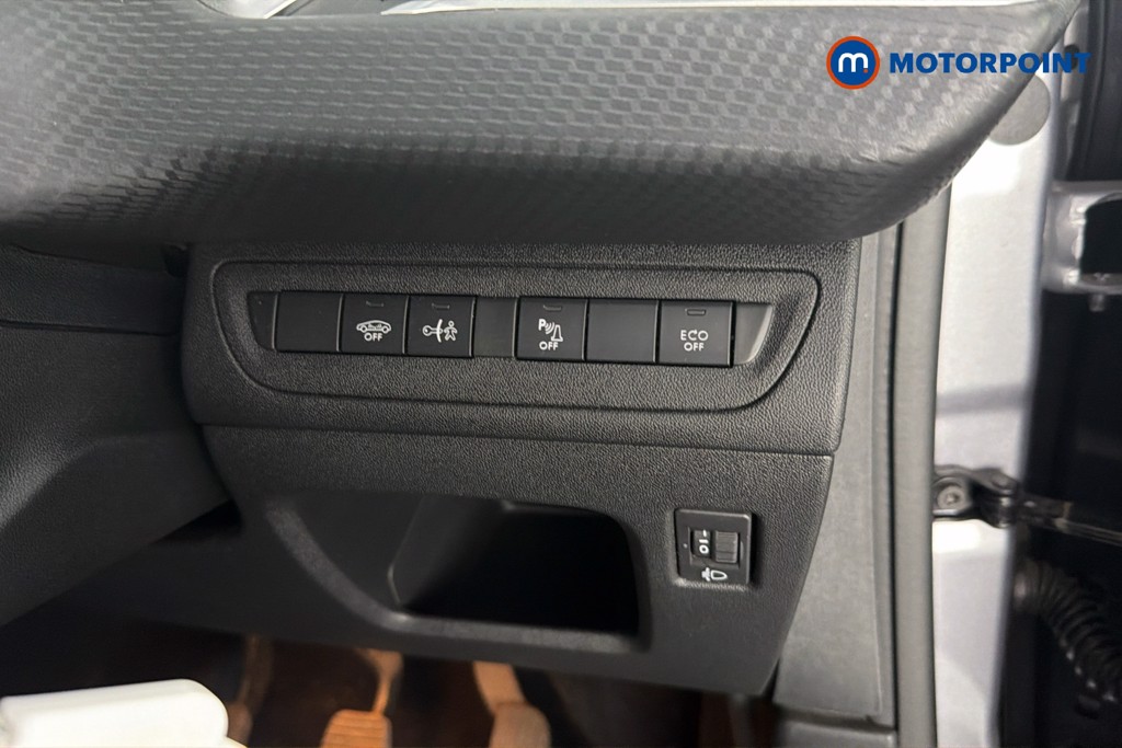 Peugeot 2008 Allure Premium Manual Petrol SUV - Stock Number (1656008) - 18th supplementary image