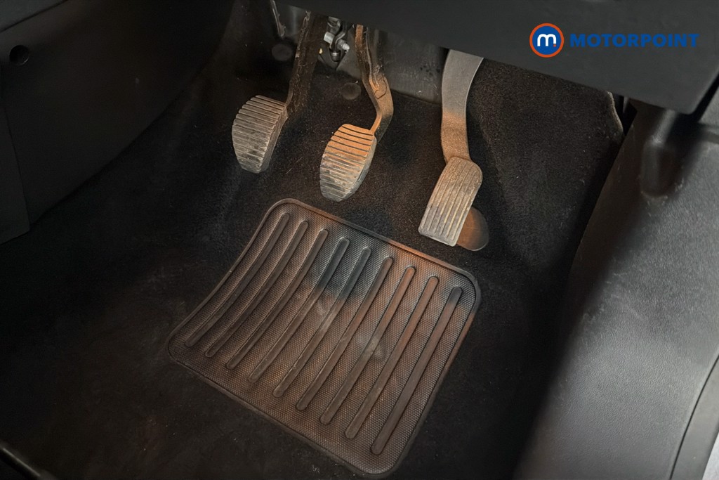 Peugeot 2008 Allure Premium Manual Petrol SUV - Stock Number (1656008) - 27th supplementary image