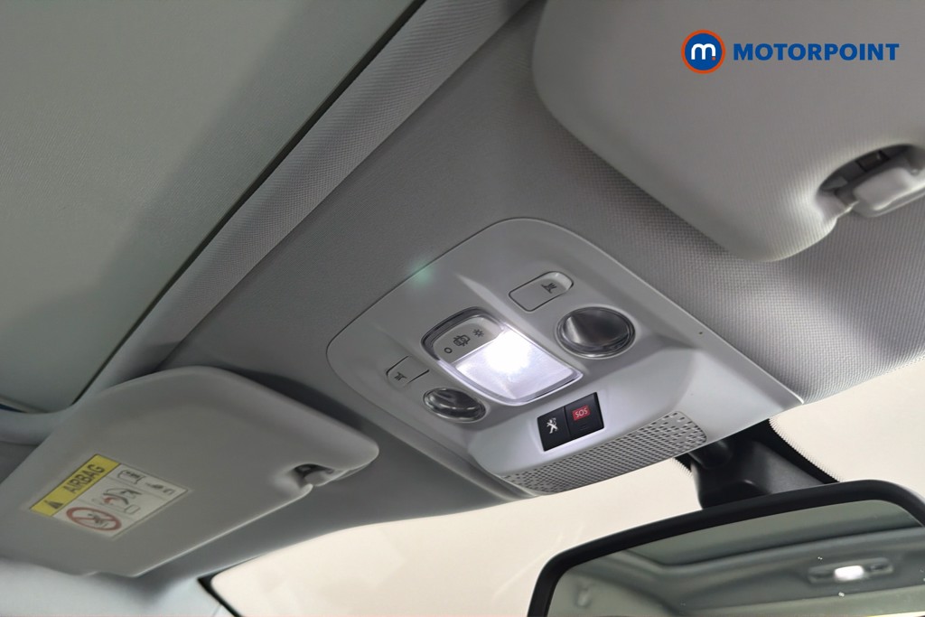 Peugeot 2008 Allure Premium Manual Petrol SUV - Stock Number (1656008) - 32nd supplementary image
