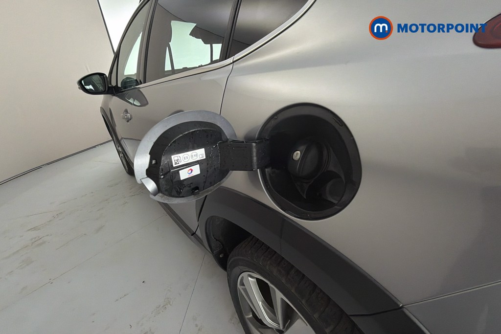 Peugeot 2008 Allure Premium Manual Petrol SUV - Stock Number (1656008) - 41st supplementary image