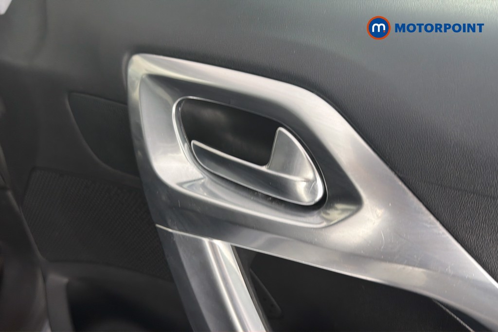 Peugeot 2008 Allure Premium Manual Petrol SUV - Stock Number (1656008) - 42nd supplementary image