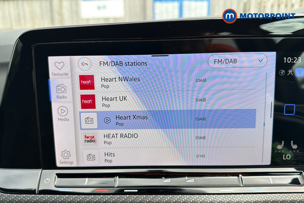 Volkswagen Golf R-Line Automatic Petrol Hatchback - Stock Number (1656345) - 8th supplementary image