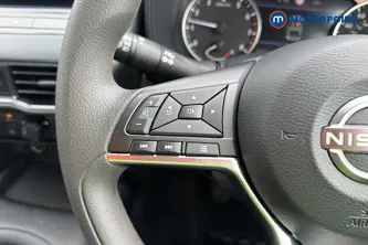 Nissan Juke Acenta Premium Manual Petrol SUV - Stock Number (1656906) - 4th supplementary image