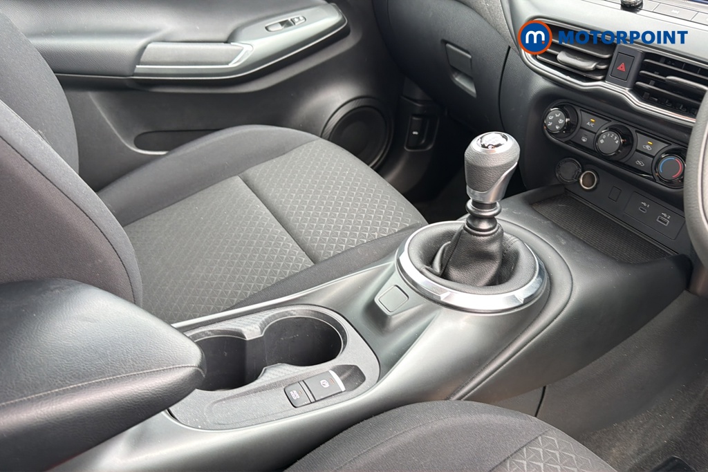 Nissan Juke Acenta Premium Manual Petrol SUV - Stock Number (1656906) - 15th supplementary image