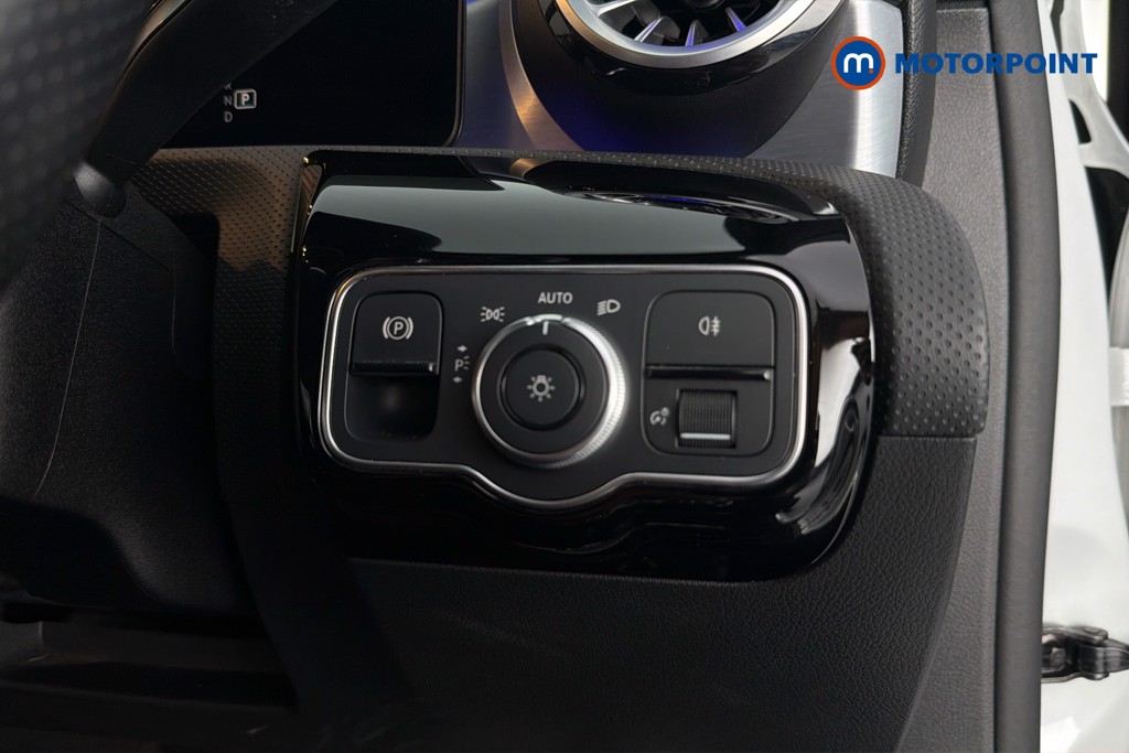 Mercedes-Benz A Class Amg Line Executive Edition Automatic Petrol Hatchback - Stock Number (1657018) - 18th supplementary image