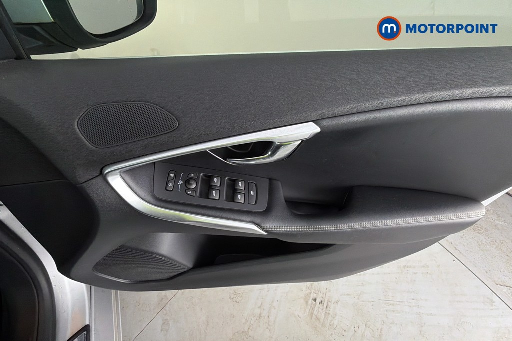 Volvo V40 R Design Pro Automatic Petrol Hatchback - Stock Number (1635457) - 19th supplementary image