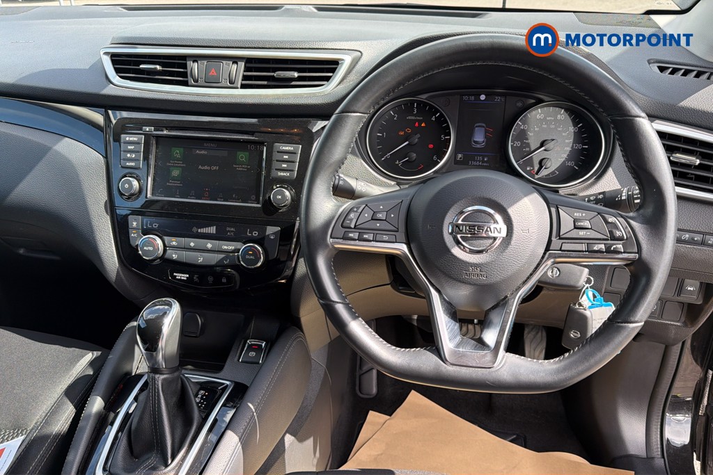 Nissan Qashqai Acenta Premium Automatic Diesel SUV - Stock Number (1638123) - 2nd supplementary image