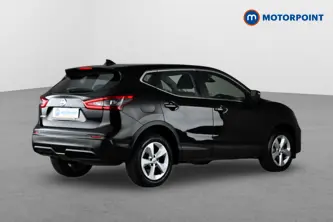 Nissan Qashqai Acenta Premium Automatic Diesel SUV - Stock Number (1638123) - Drivers side rear corner