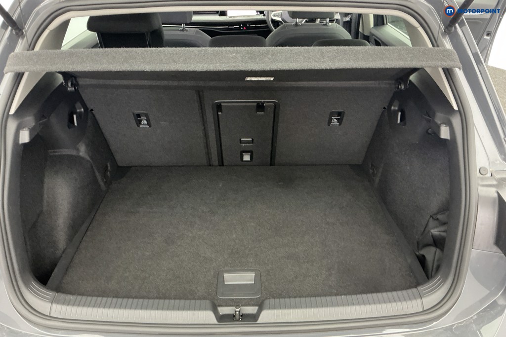 Volkswagen Golf Style Manual Petrol Hatchback - Stock Number (1641068) - 3rd supplementary image