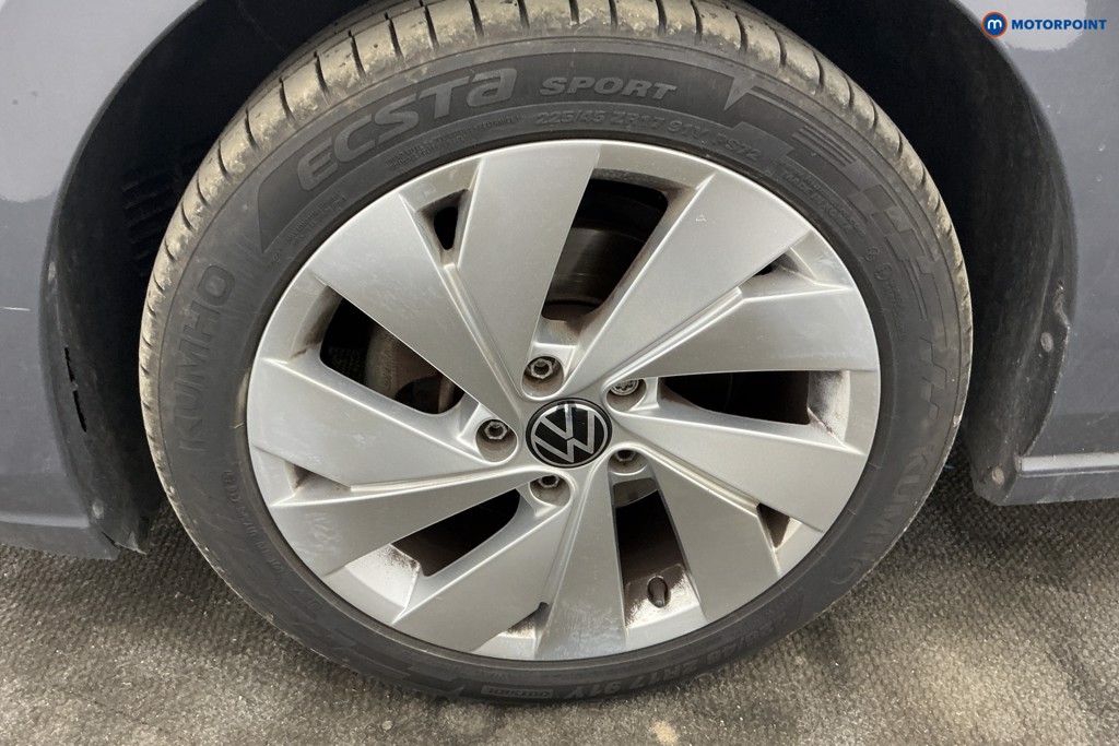Volkswagen Golf Style Manual Petrol Hatchback - Stock Number (1641068) - 35th supplementary image