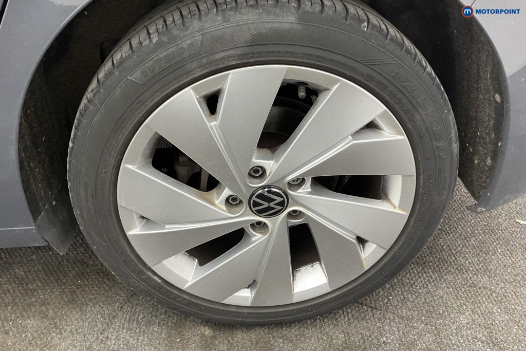 Volkswagen Golf Style Manual Petrol Hatchback - Stock Number (1641068) - 36th supplementary image
