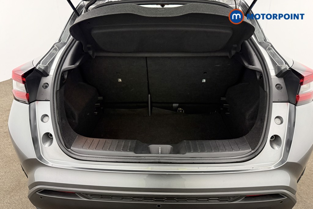 Nissan Juke N-Connecta Automatic Petrol SUV - Stock Number (1642440) - 5th supplementary image