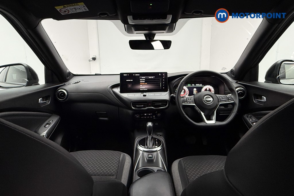 Nissan Juke N-Connecta Automatic Petrol SUV - Stock Number (1642440) - 1st supplementary image