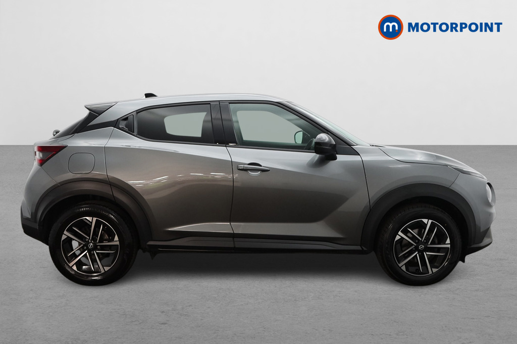 Nissan Juke N-Connecta Automatic Petrol SUV - Stock Number (1642440) - Drivers side