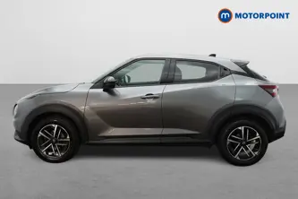 Nissan Juke N-Connecta Automatic Petrol SUV - Stock Number (1642440) - Passenger side