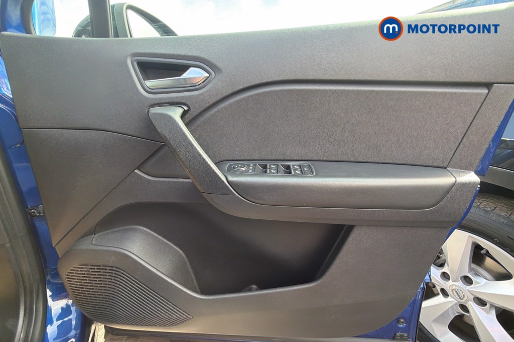 Renault Captur Iconic Manual Petrol SUV - Stock Number (1643172) - 19th supplementary image