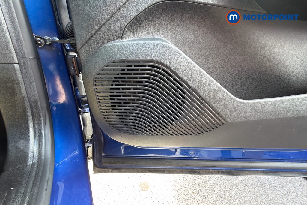 Renault Captur Iconic Manual Petrol SUV - Stock Number (1643172) - 21st supplementary image