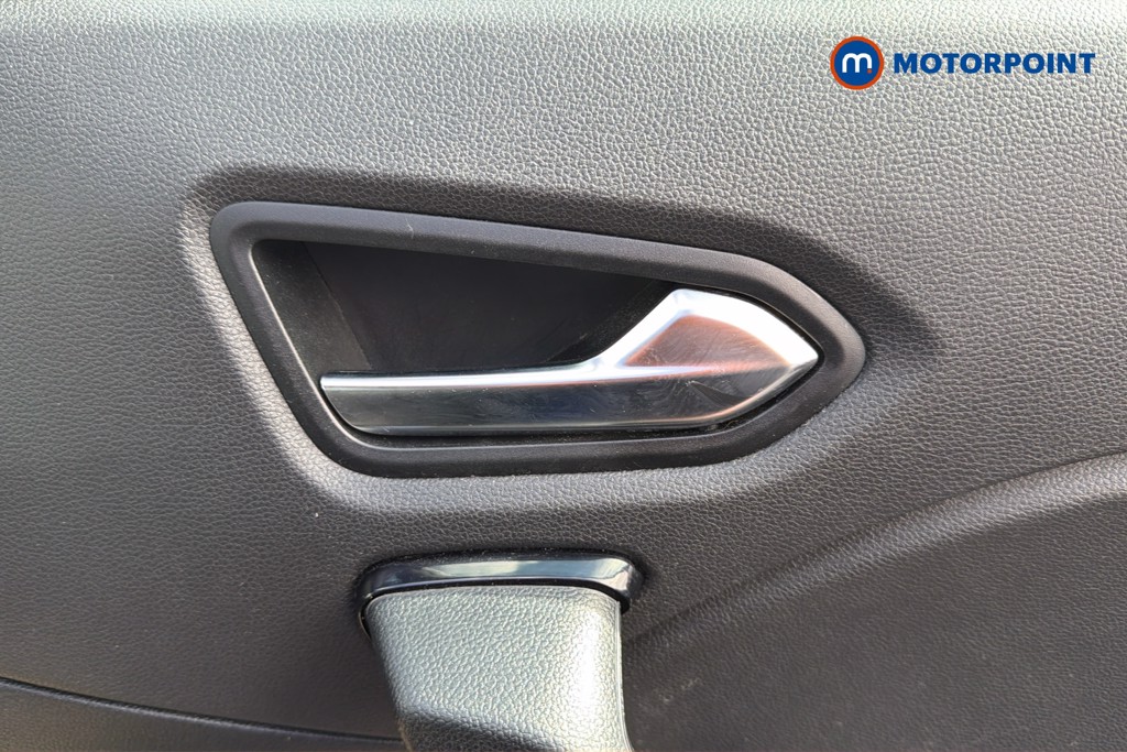Renault Captur Iconic Manual Petrol SUV - Stock Number (1643172) - 42nd supplementary image