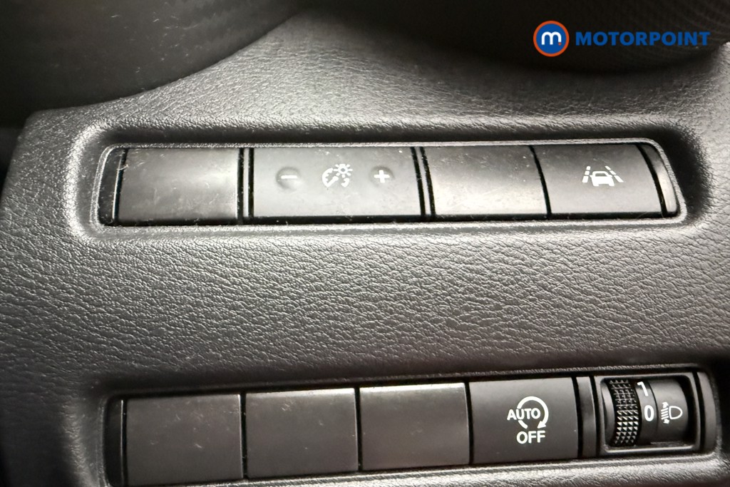 Nissan Juke Acenta Manual Petrol SUV - Stock Number (1644580) - 13th supplementary image