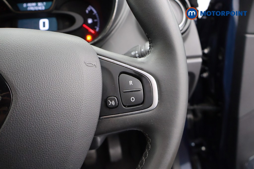 Renault Captur Iconic Manual Diesel SUV - Stock Number (1645076) - 7th supplementary image