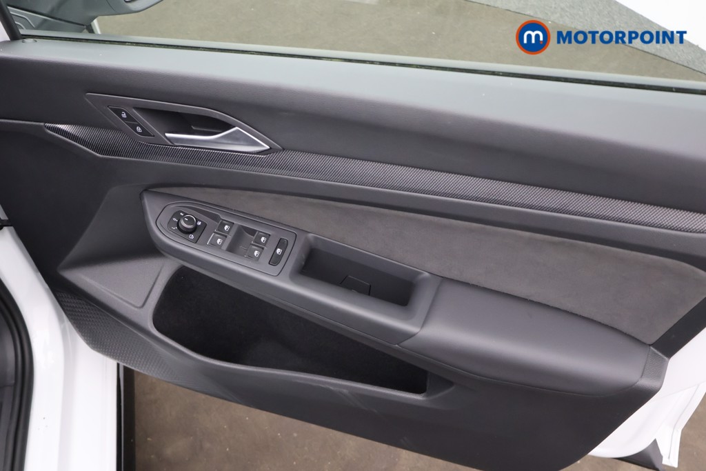Volkswagen Golf R-Line Automatic Petrol Hatchback - Stock Number (1645553) - 12th supplementary image