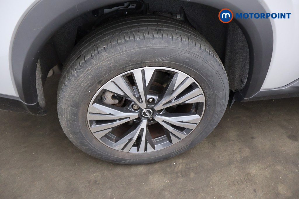 Nissan X-Trail N-Connecta Automatic Petrol-Electric Hybrid SUV - Stock Number (1645665) - 3rd supplementary image