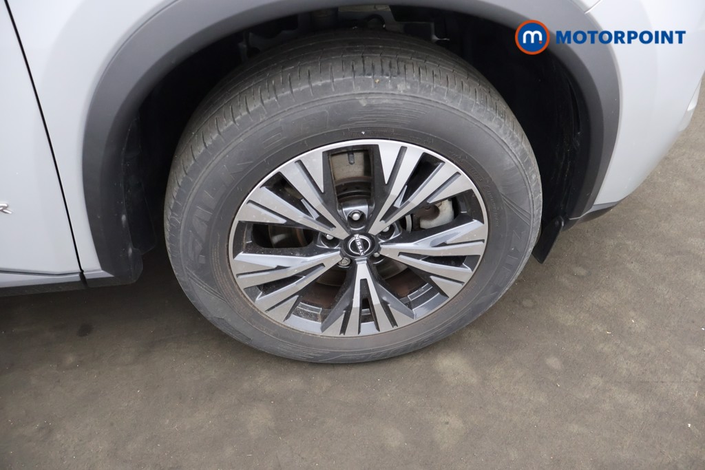 Nissan X-Trail N-Connecta Automatic Petrol-Electric Hybrid SUV - Stock Number (1645665) - 4th supplementary image