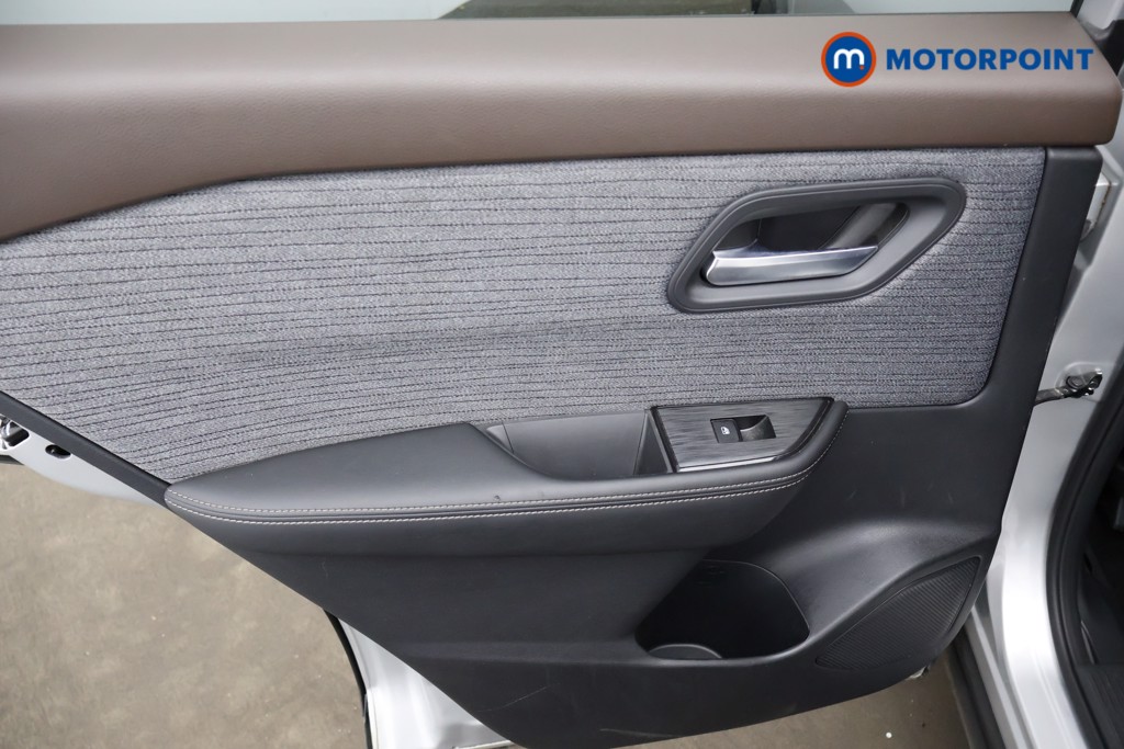 Nissan X-Trail N-Connecta Automatic Petrol-Electric Hybrid SUV - Stock Number (1645665) - 19th supplementary image