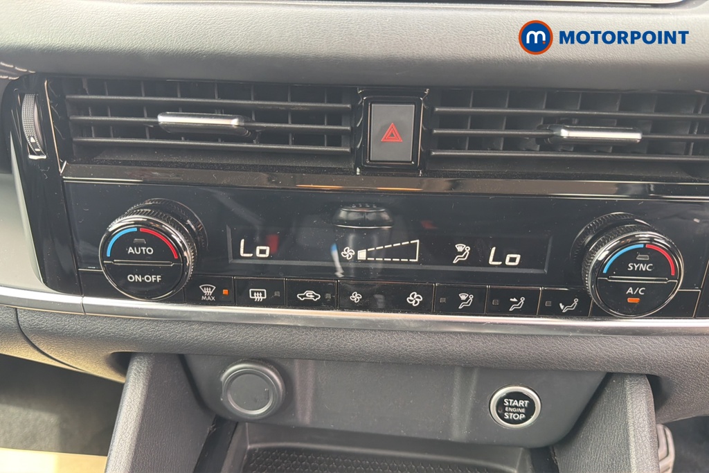 Nissan Qashqai Acenta Premium Manual Petrol SUV - Stock Number (1646726) - 12th supplementary image