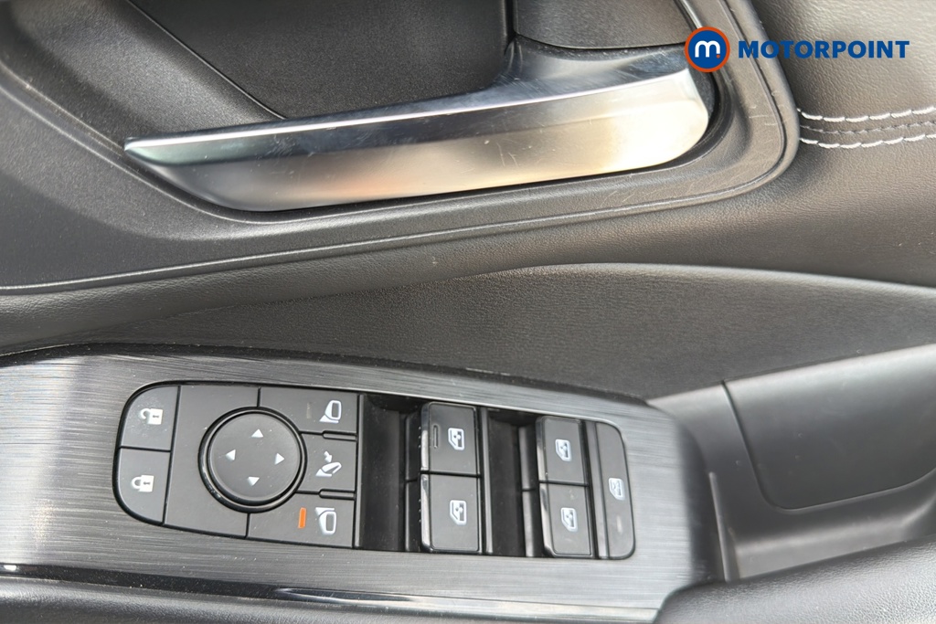 Nissan Qashqai Acenta Premium Manual Petrol SUV - Stock Number (1646726) - 19th supplementary image