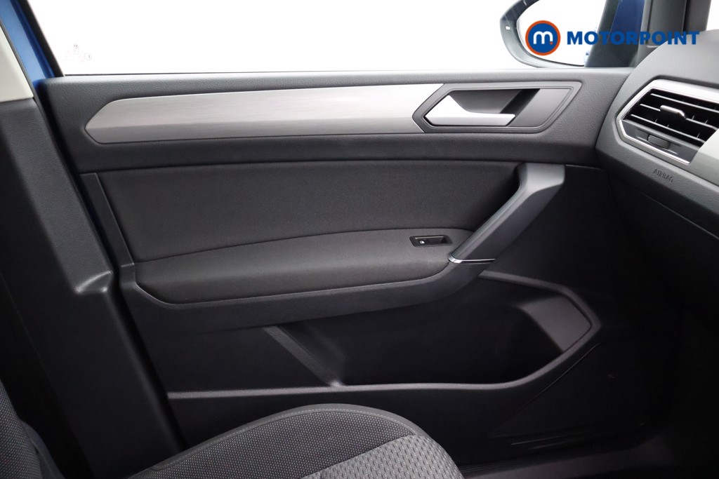 Volkswagen Touran Se Family Automatic Petrol People Carrier - Stock Number (1646735) - 11th supplementary image