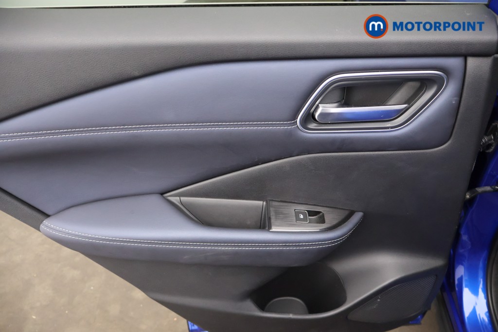Nissan Qashqai Tekna Automatic Petrol-Electric Hybrid SUV - Stock Number (1648366) - 20th supplementary image