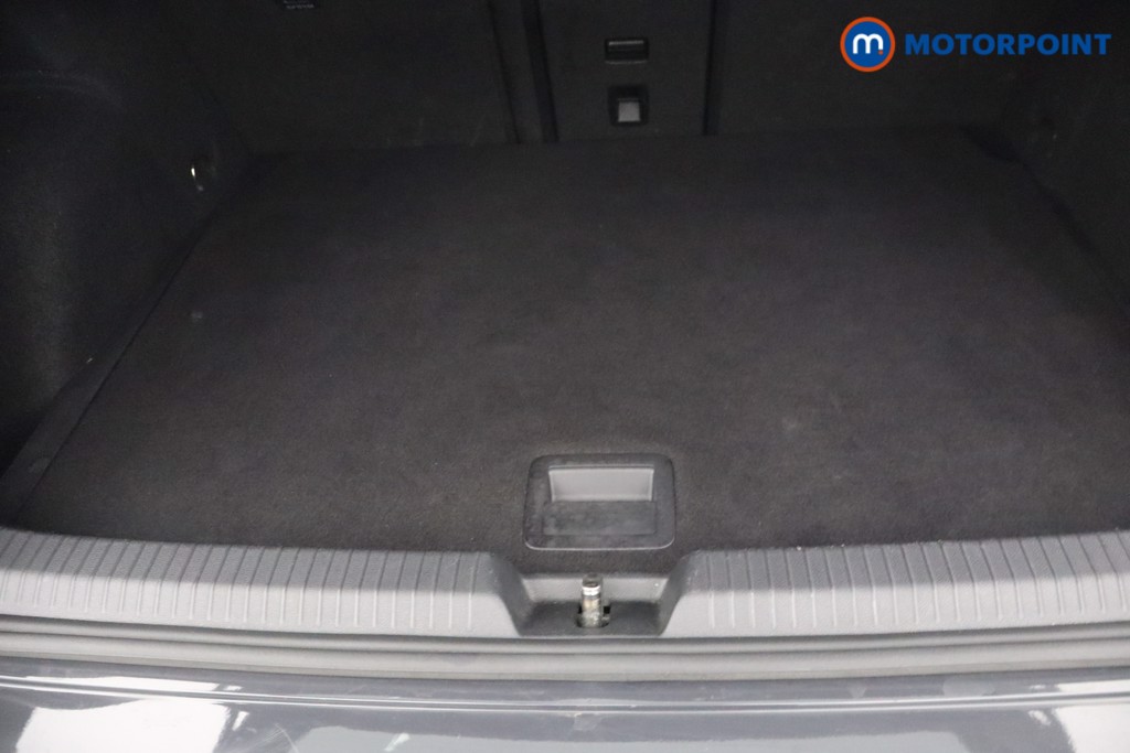 Volkswagen Golf Style Manual Petrol Hatchback - Stock Number (1648728) - 5th supplementary image