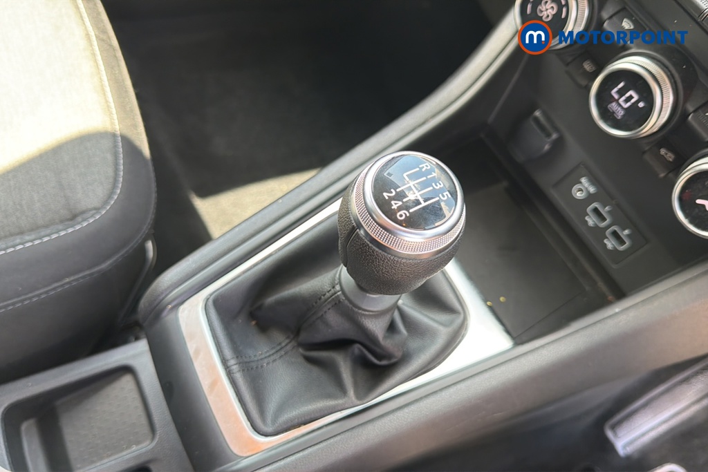 Renault Captur Evolution Manual Petrol SUV - Stock Number (1648753) - 15th supplementary image