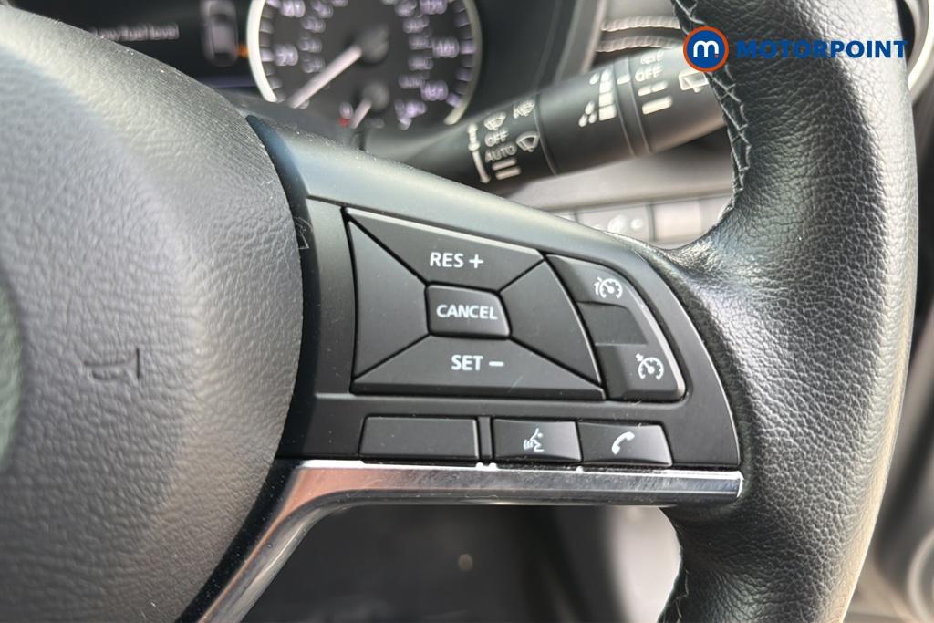 Nissan Juke N-Connecta Manual Petrol SUV - Stock Number (1650657) - 3rd supplementary image
