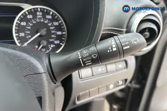 Nissan Juke N-Connecta Manual Petrol SUV - Stock Number (1650657) - 6th supplementary image
