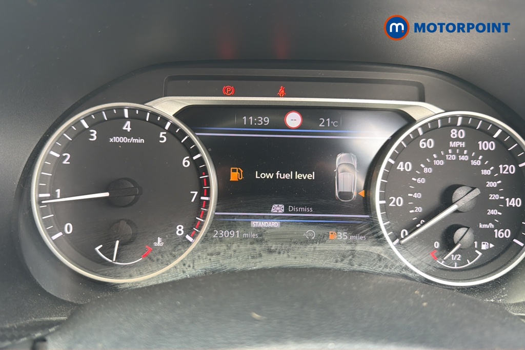 Nissan Juke N-Connecta Manual Petrol SUV - Stock Number (1650657) - 7th supplementary image