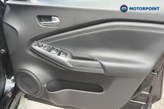 Nissan Juke N-Connecta Manual Petrol SUV - Stock Number (1650657) - 18th supplementary image