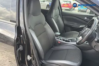 Nissan Juke N-Connecta Manual Petrol SUV - Stock Number (1650657) - 22nd supplementary image