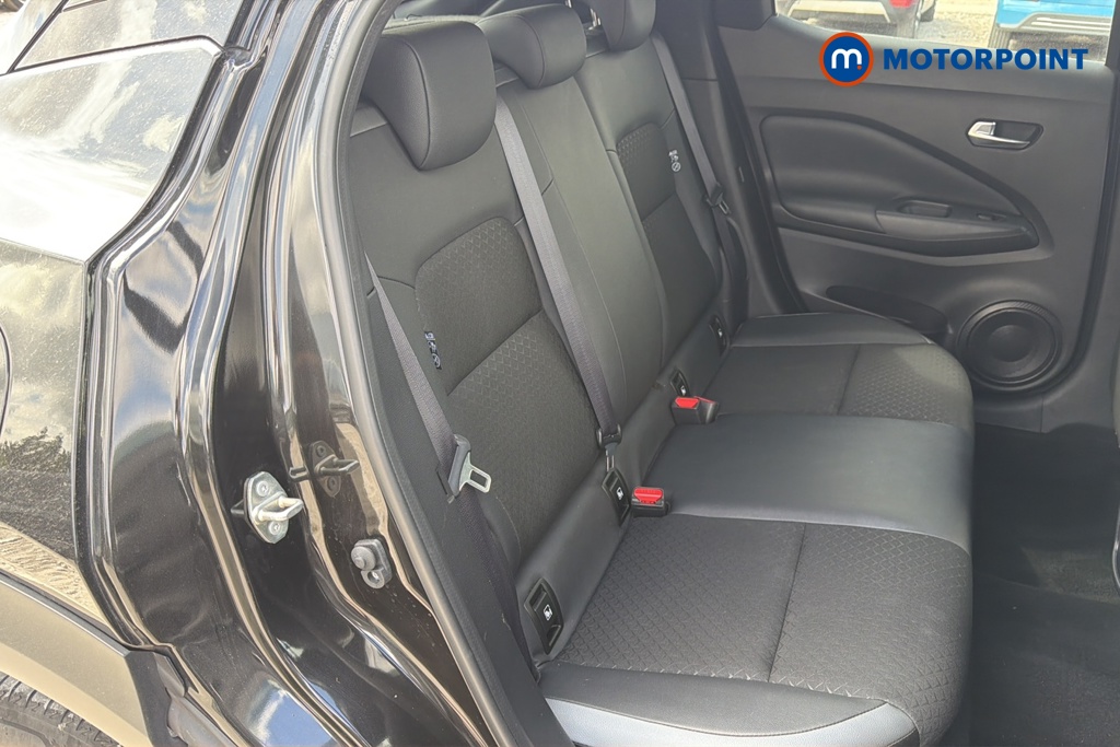 Nissan Juke N-Connecta Manual Petrol SUV - Stock Number (1650657) - 25th supplementary image