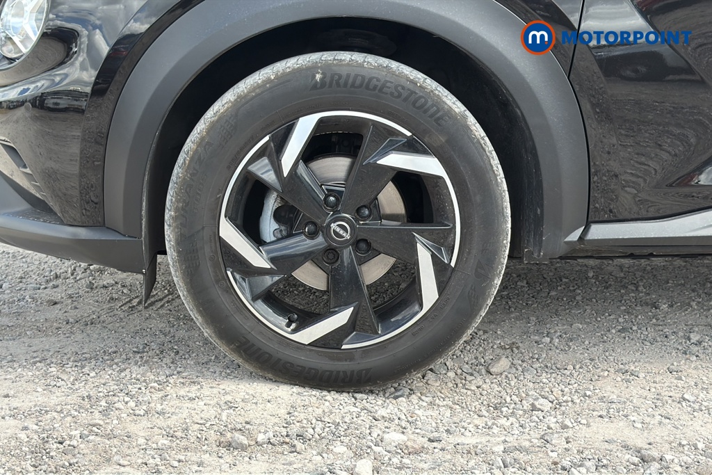 Nissan Juke N-Connecta Manual Petrol SUV - Stock Number (1650657) - 44th supplementary image