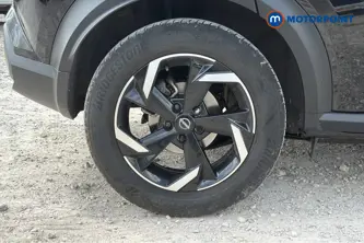 Nissan Juke N-Connecta Manual Petrol SUV - Stock Number (1650657) - 46th supplementary image