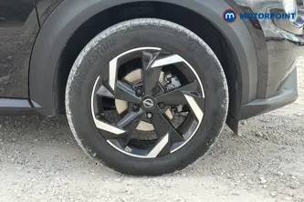Nissan Juke N-Connecta Manual Petrol SUV - Stock Number (1650657) - 47th supplementary image