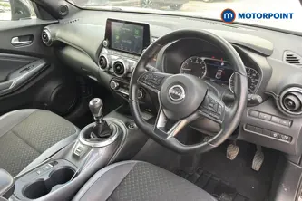 Nissan Juke N-Connecta Manual Petrol SUV - Stock Number (1650657) - 1st supplementary image