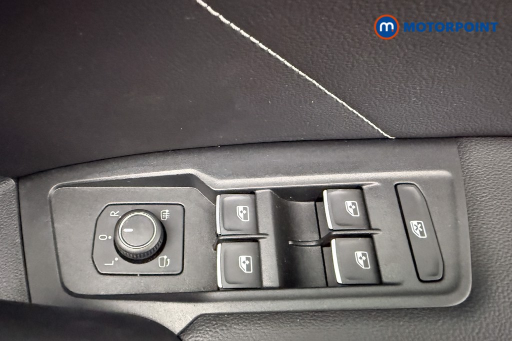 Volkswagen Tiguan R-Line Automatic Petrol SUV - Stock Number (1651038) - 19th supplementary image