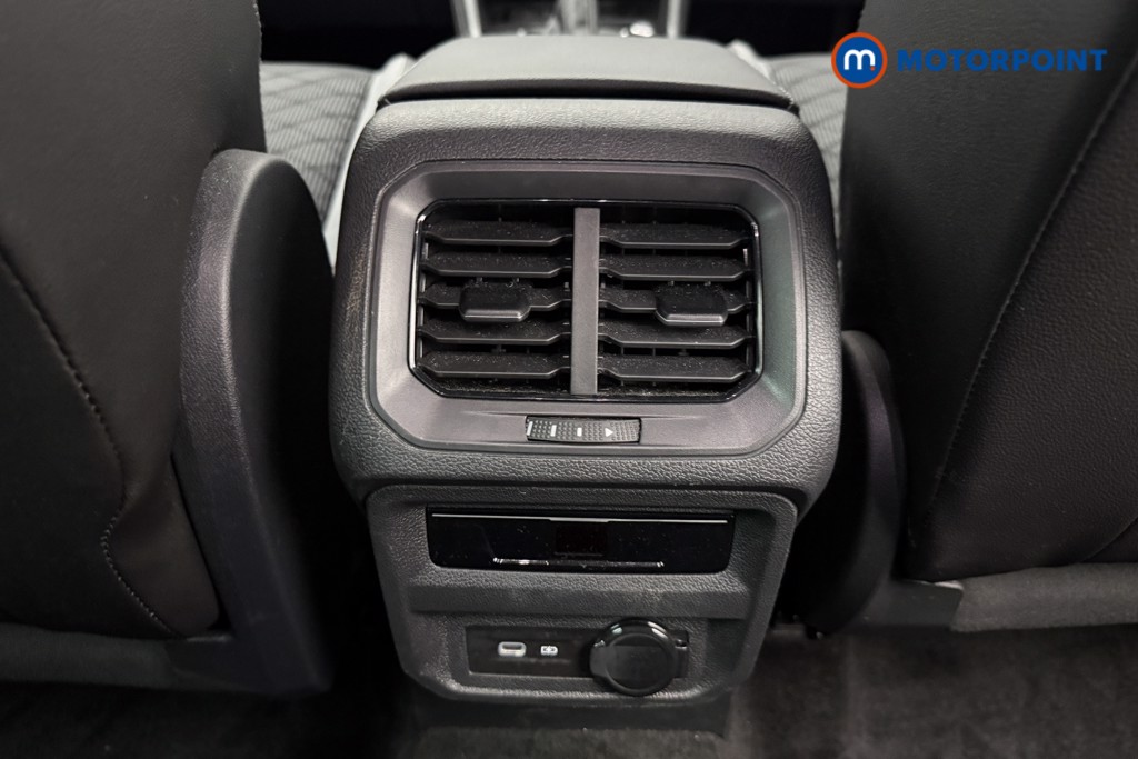 Volkswagen Tiguan R-Line Automatic Petrol SUV - Stock Number (1651038) - 21st supplementary image